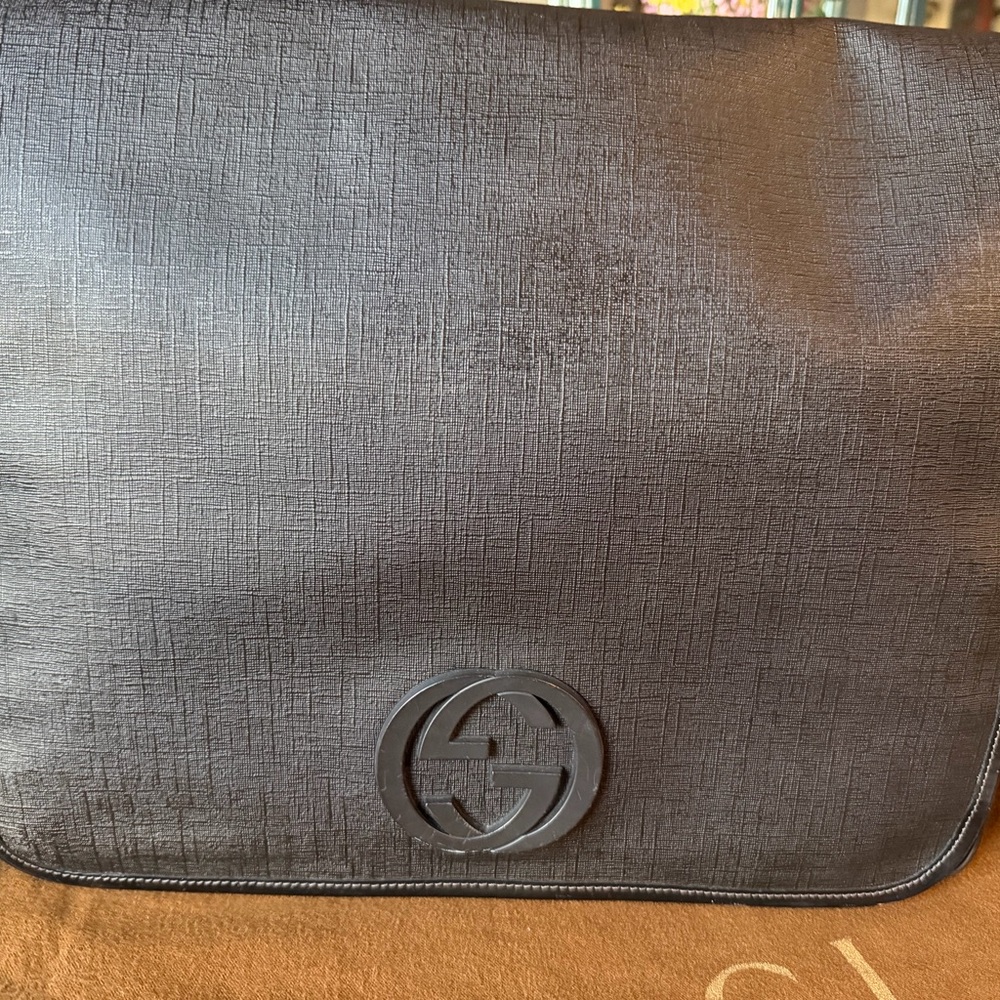 Gucci Black Messenger Bag - Picture 5 of 9